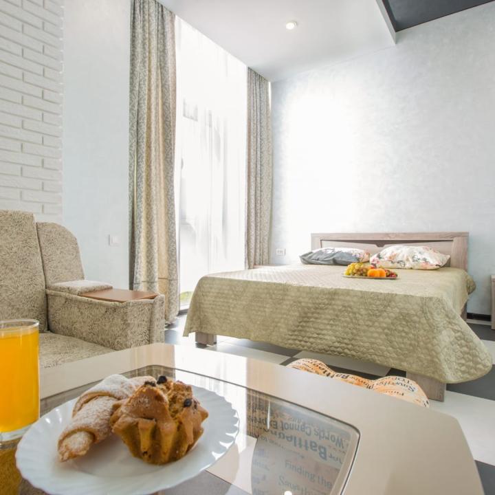 ART HOUSE HOTEL (Арт Хаус)