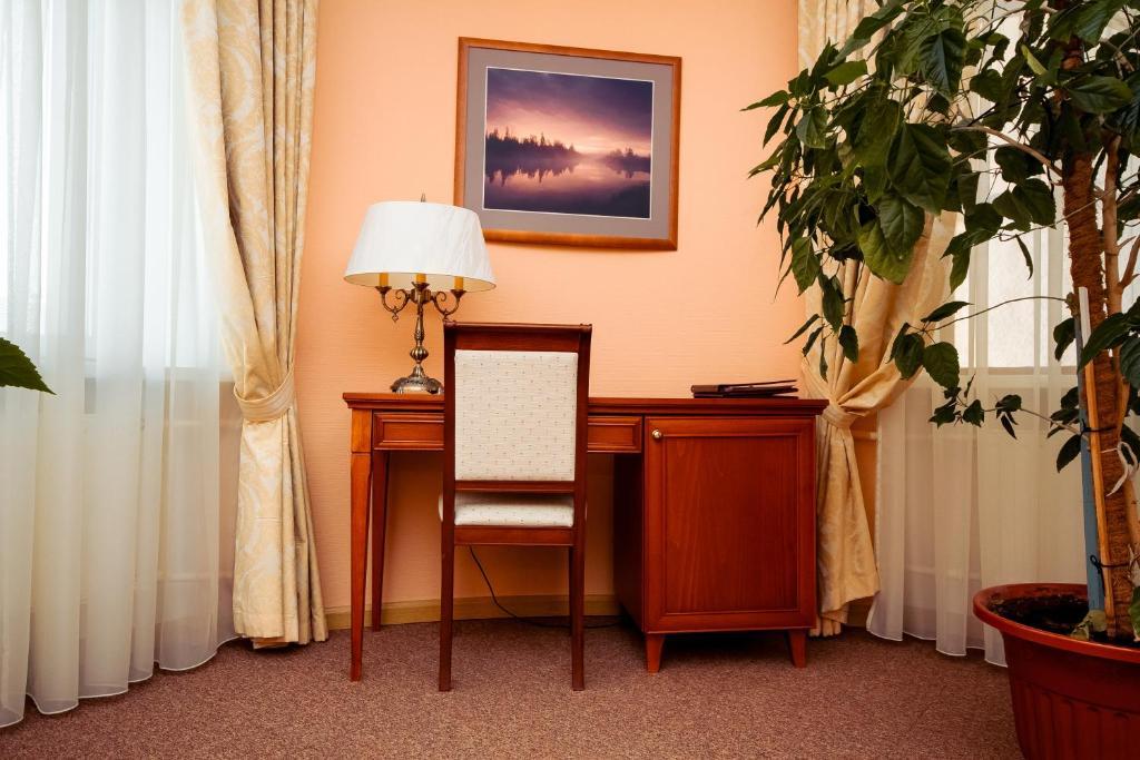 2-комнатный номер улучшенный с 1 двуспальной кроватью 2
