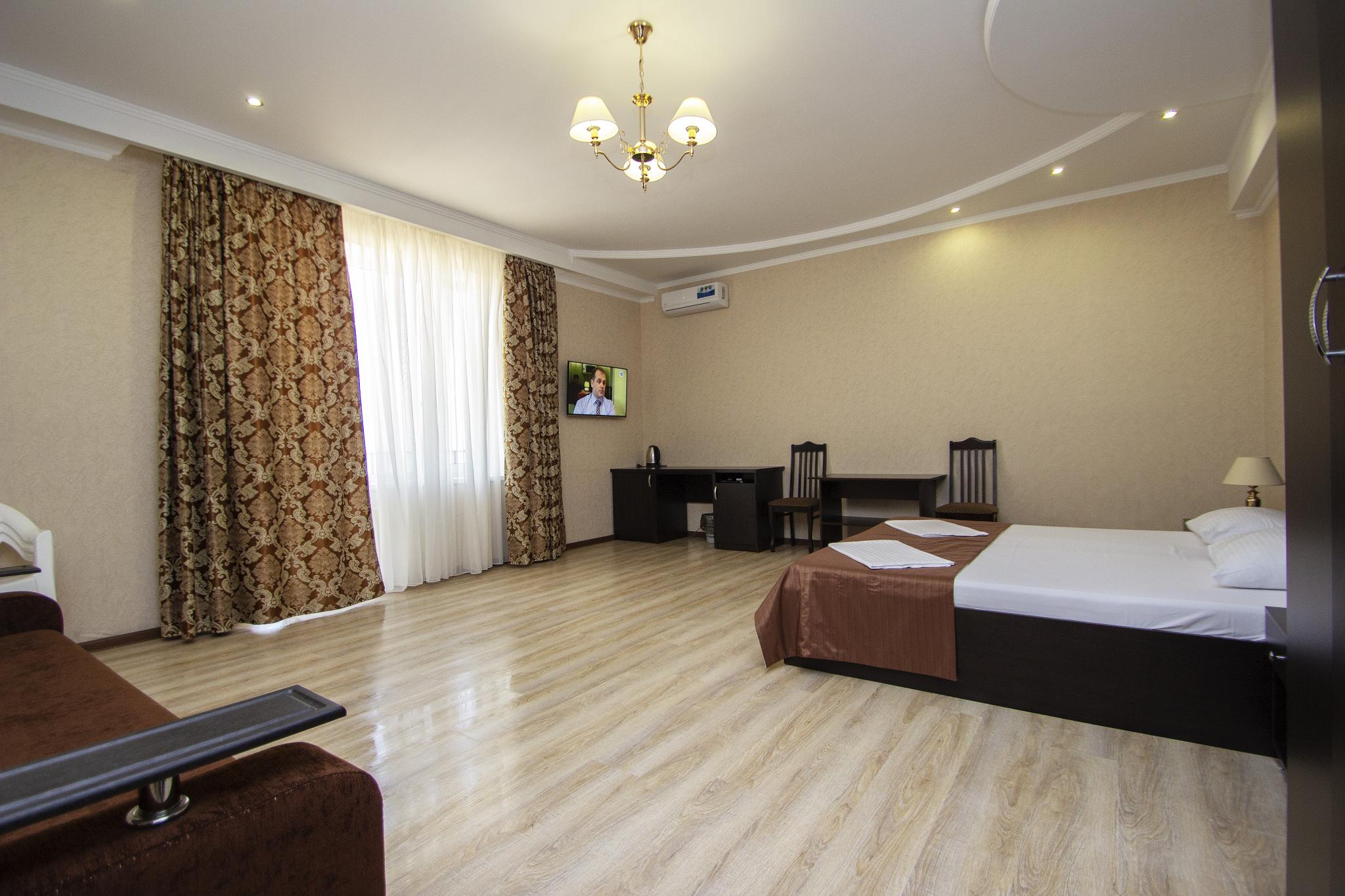 Luxury House (Лакшери Хаус) - 2