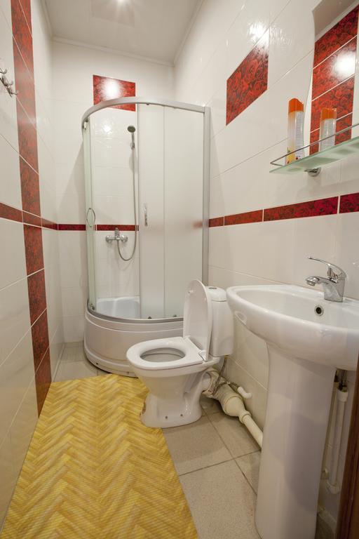 Номер стандарт с 2 односпальными кроватями (с завтраком, мансарда) 4