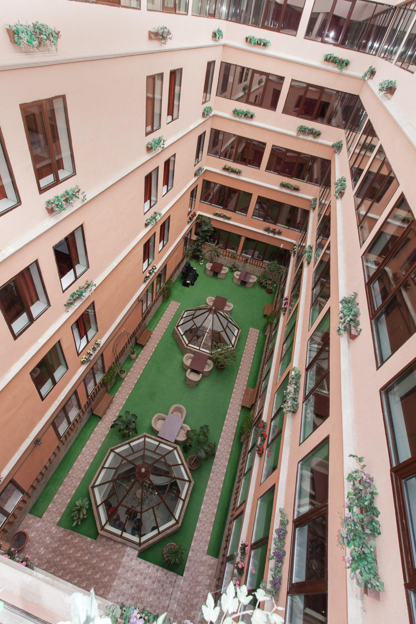 Регина на Петербургской - 6