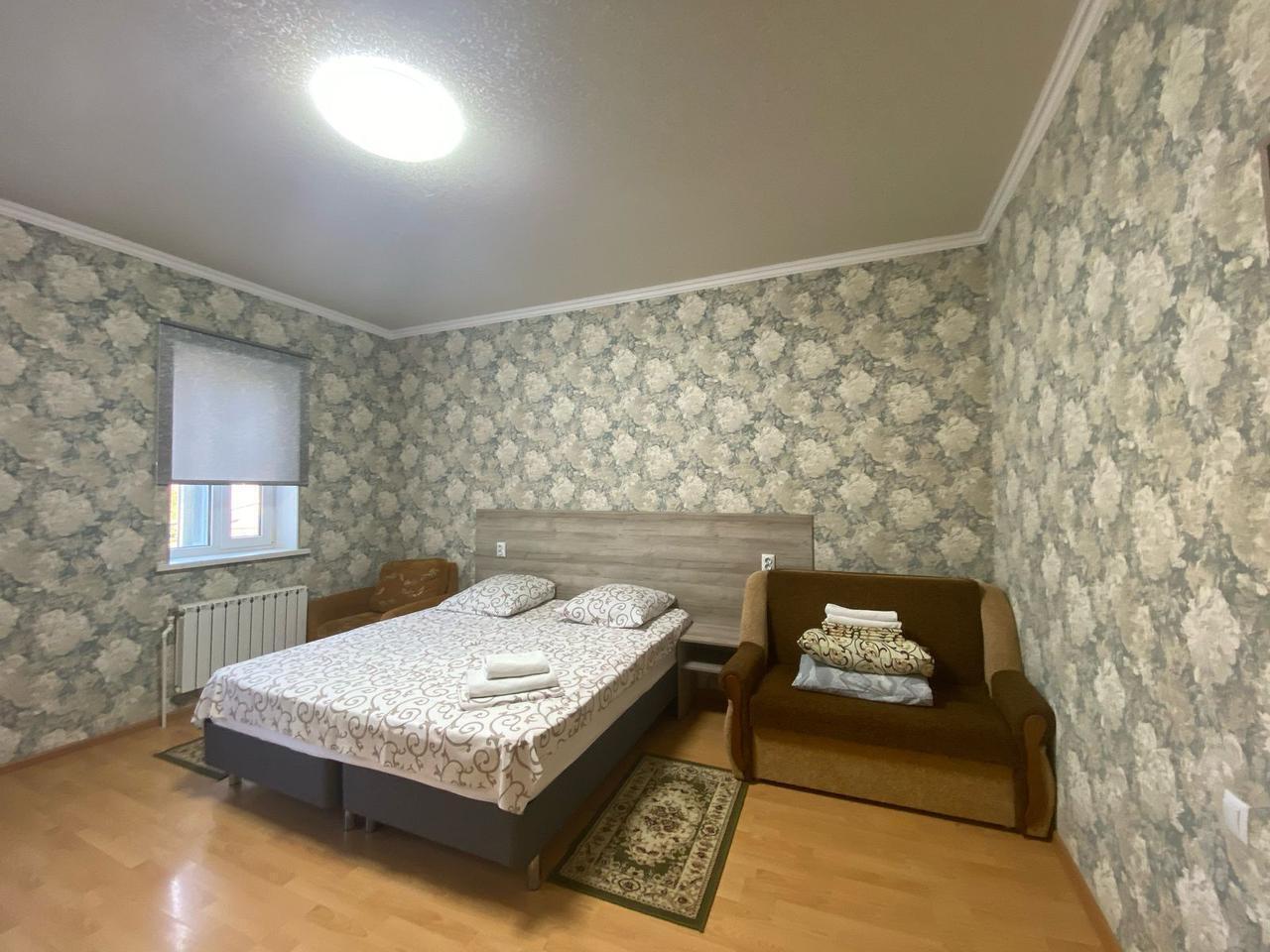 Номер стандарт улучшенный с 1 двуспальной кроватью