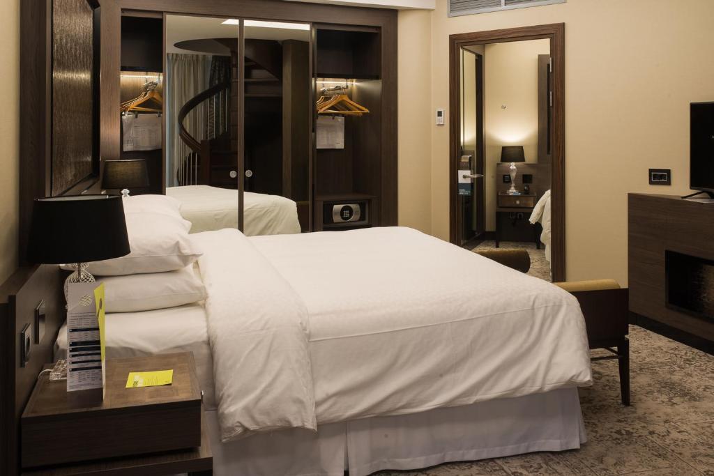 AZIMUT Сити Отель Калуга (Азимут Калуга) (бывш. Four Points by Sheraton Kaluga) - 12