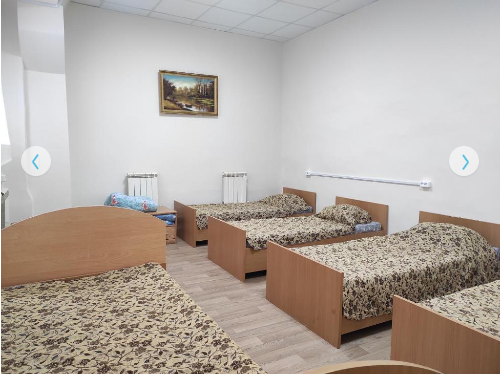 Кровать в шестиместном номере стандарт 3