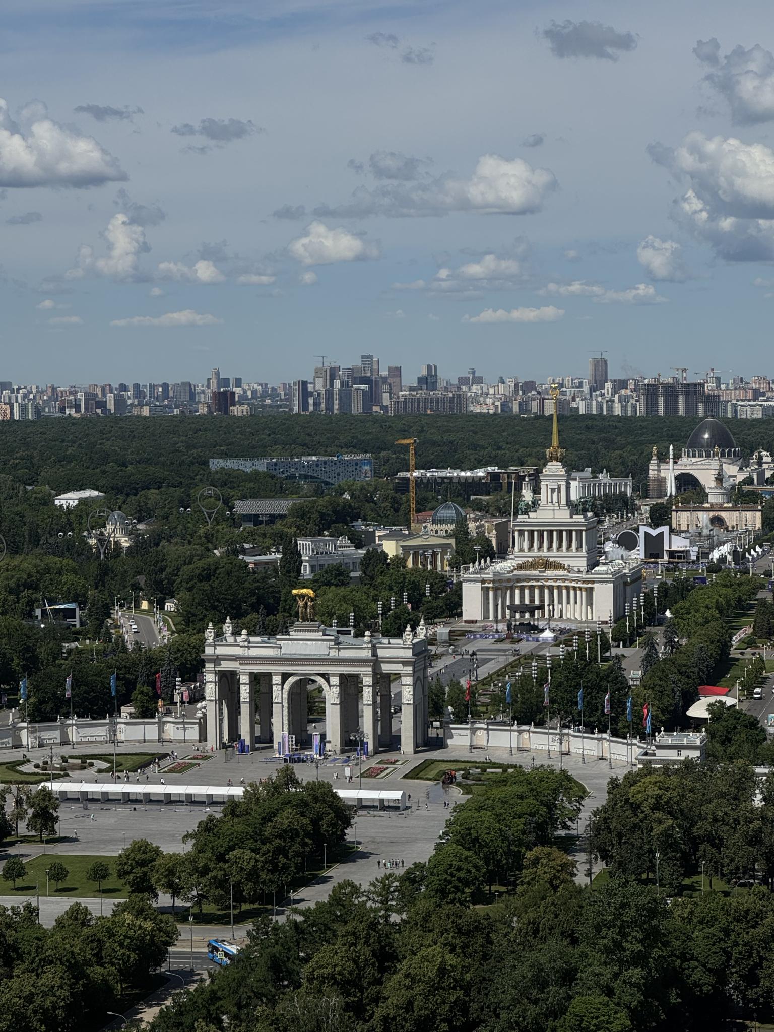 Космос Москва ВДНХ (Cosmos Moscow VDNH Hotel) - 4