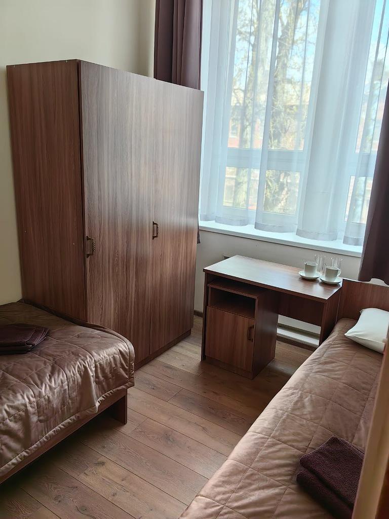 Номер стандарт с 2 односпальными кроватями 3