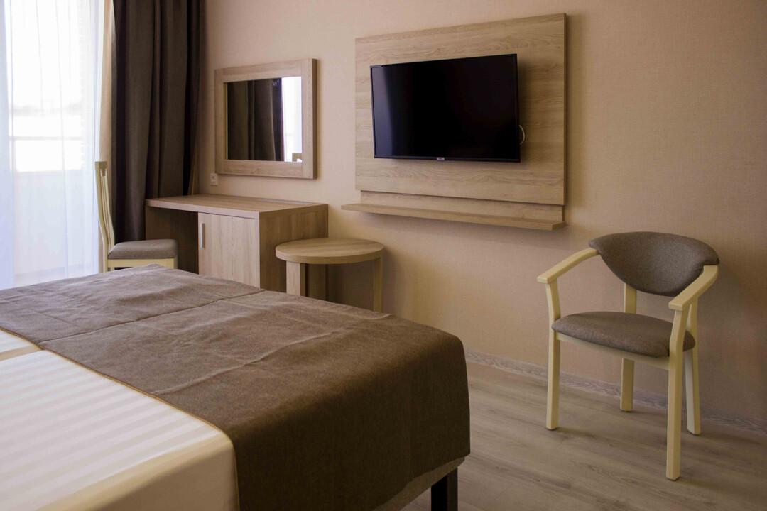 Эмеральдика Family Beach Hotel (Фэмили Бич) - 15