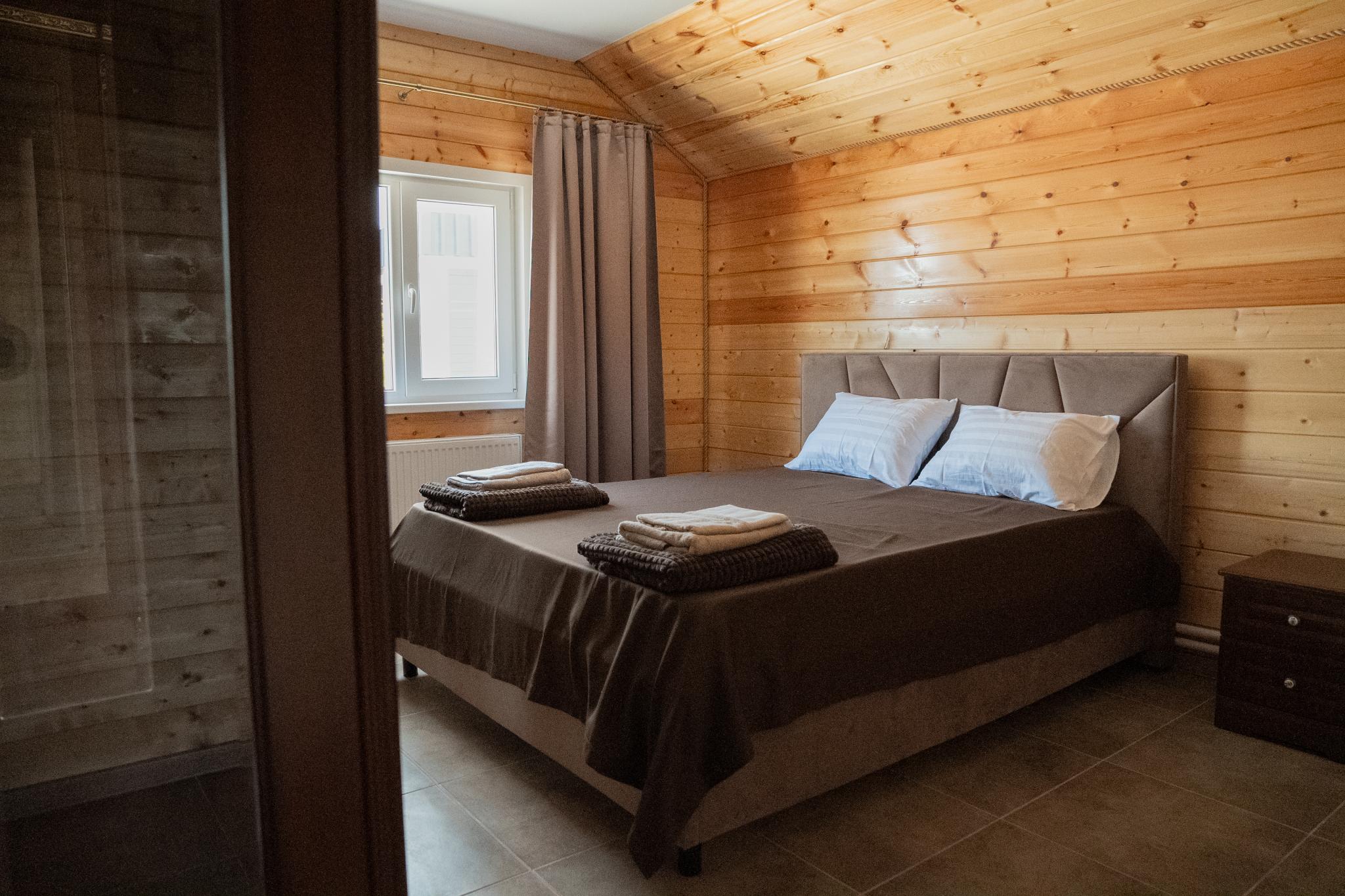 Крымск: Турбаза Белый кит