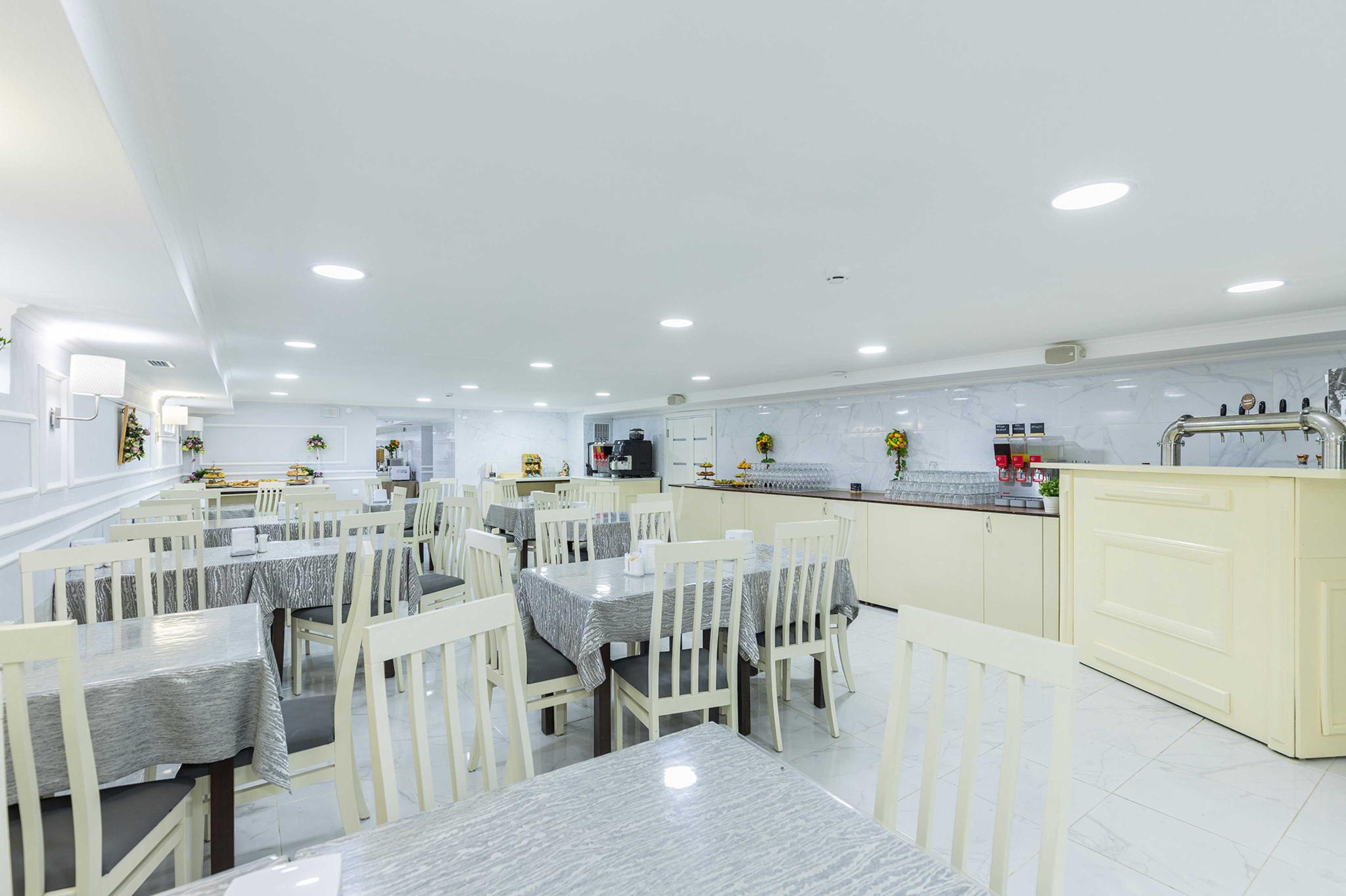 МоРеми Ultra All Inclusive Family Hotel - 12