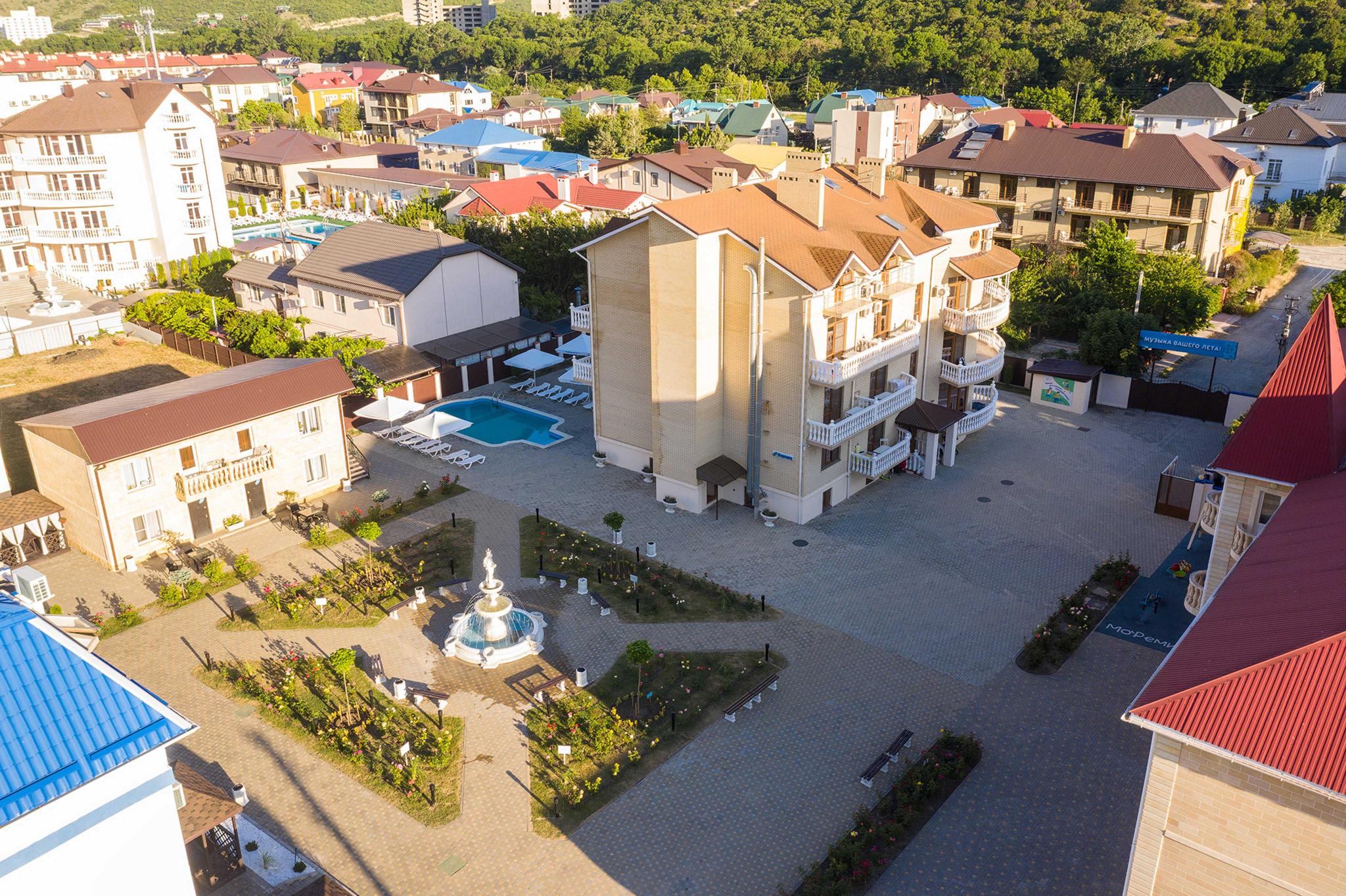 МоРеми Ultra All Inclusive Family Hotel - 3