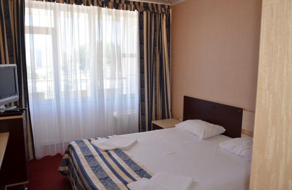 Red Hotel (Рэд Отель) - 5