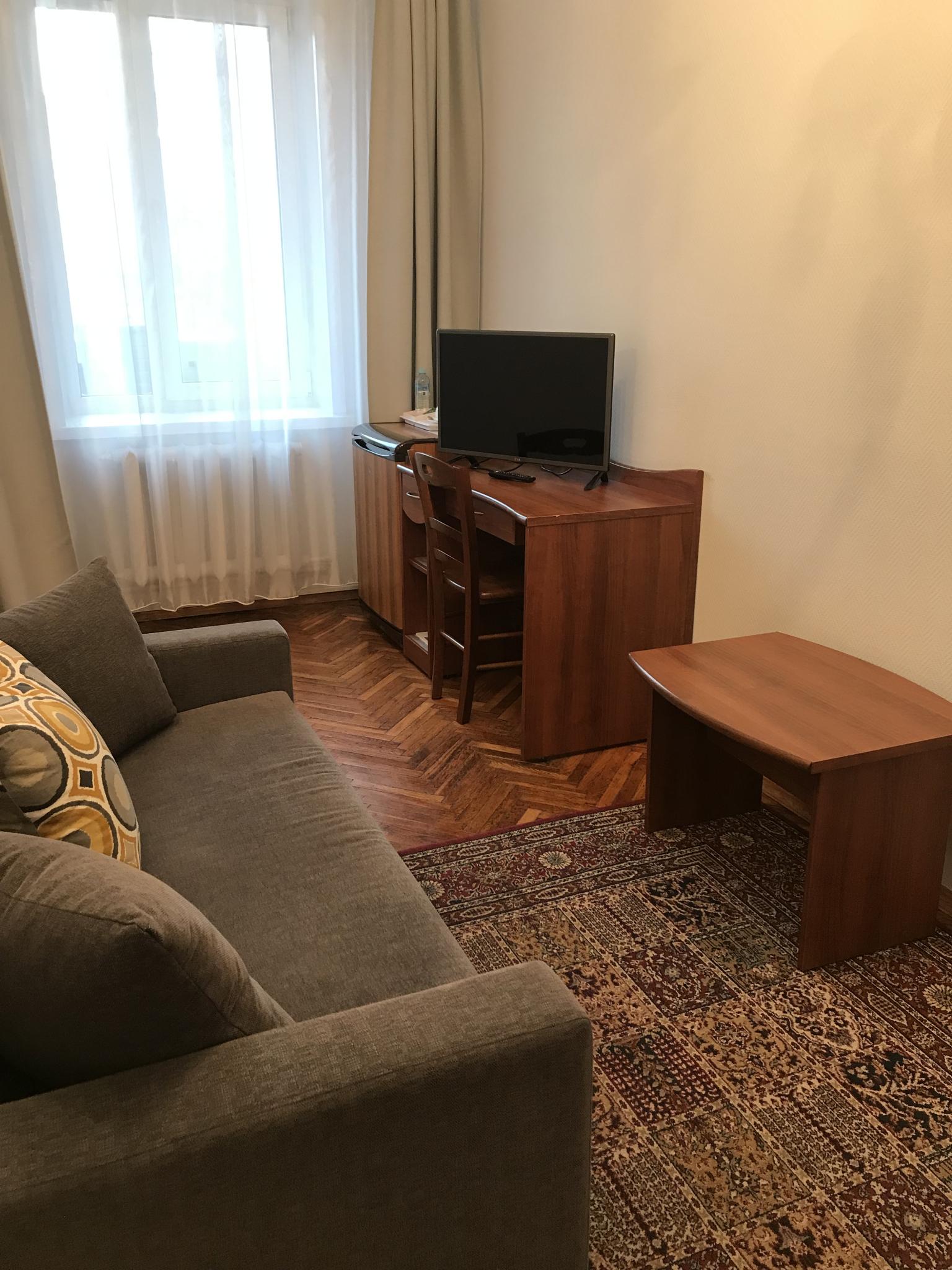 Номер комфорт с 1 двуспальной кроватью 4