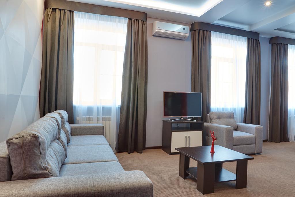 Семь Королей (Prestige Hotel Престиж) - 10