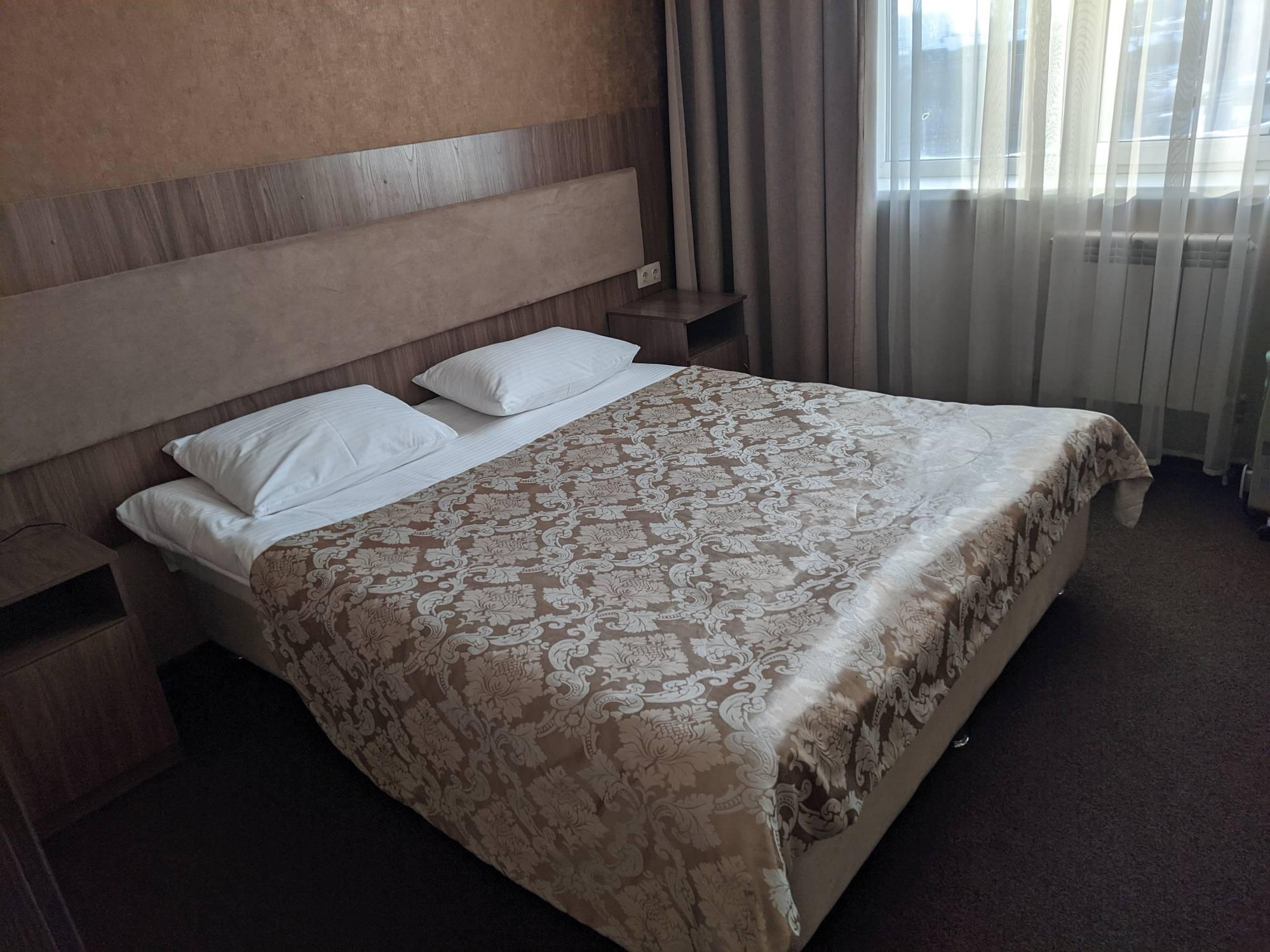 Номер стандарт с 1 двуспальной кроватью 2