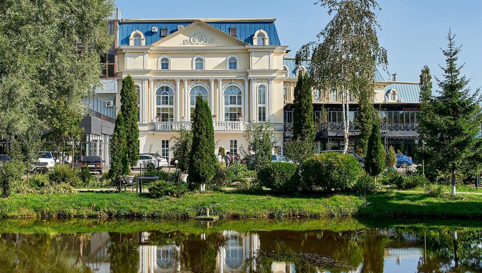 Гостиница Vnukovo Village Hotel & SPA (Внуково Вилладж) Картмазово. Все  гостиницы и отели Картмазово