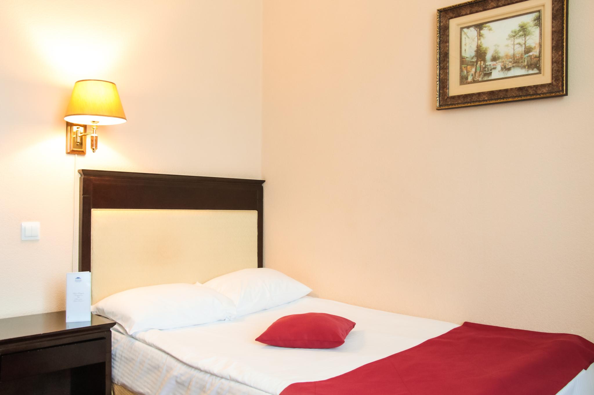 Номер улучшенный стандарт с 1 односпальной кроватью
