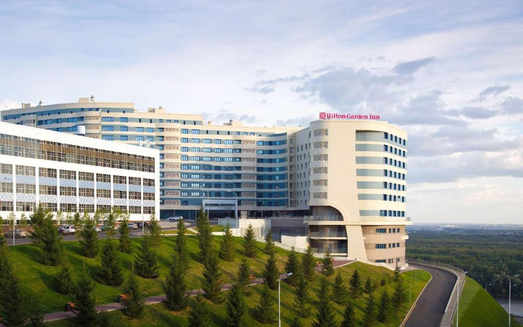 Хиллс Гарден (ex. Hilton Garden Inn Ufa Riverside) (Хиллс Гарден, бывший Хилтон Гарден Инн Уфа Риверсайд)  - 2