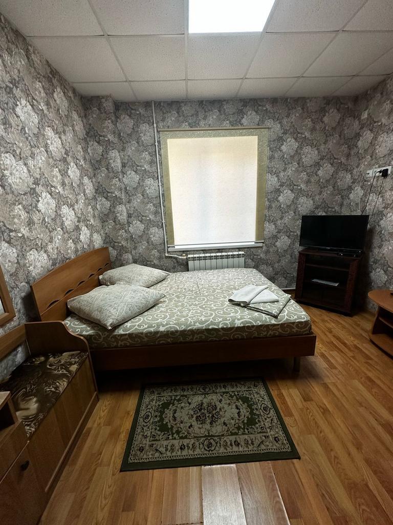 Номер стандарт с 1 двуспальной кроватью 2
