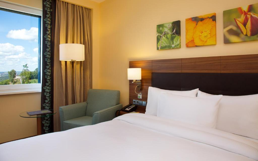 Хиллс Гарден (ex. Hilton Garden Inn Ufa Riverside) (Хиллс Гарден, бывший Хилтон Гарден Инн Уфа Риверсайд)  - 10
