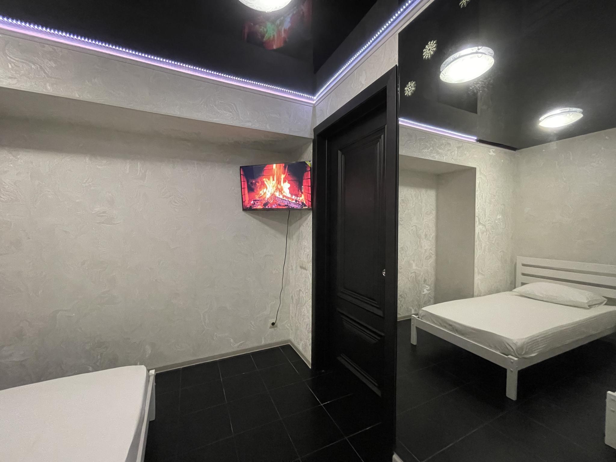 3-комнатные апартаменты, 96 м², 1 этаж (без окна) 2
