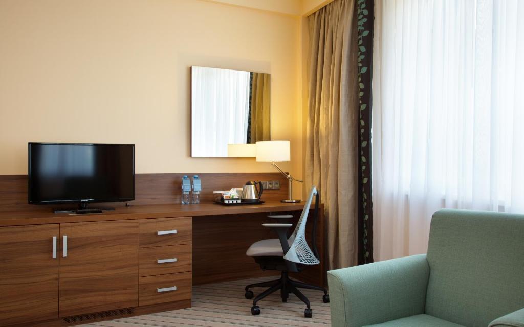 Хиллс Гарден (ex. Hilton Garden Inn Ufa Riverside) (Хиллс Гарден, бывший Хилтон Гарден Инн Уфа Риверсайд)  - 19