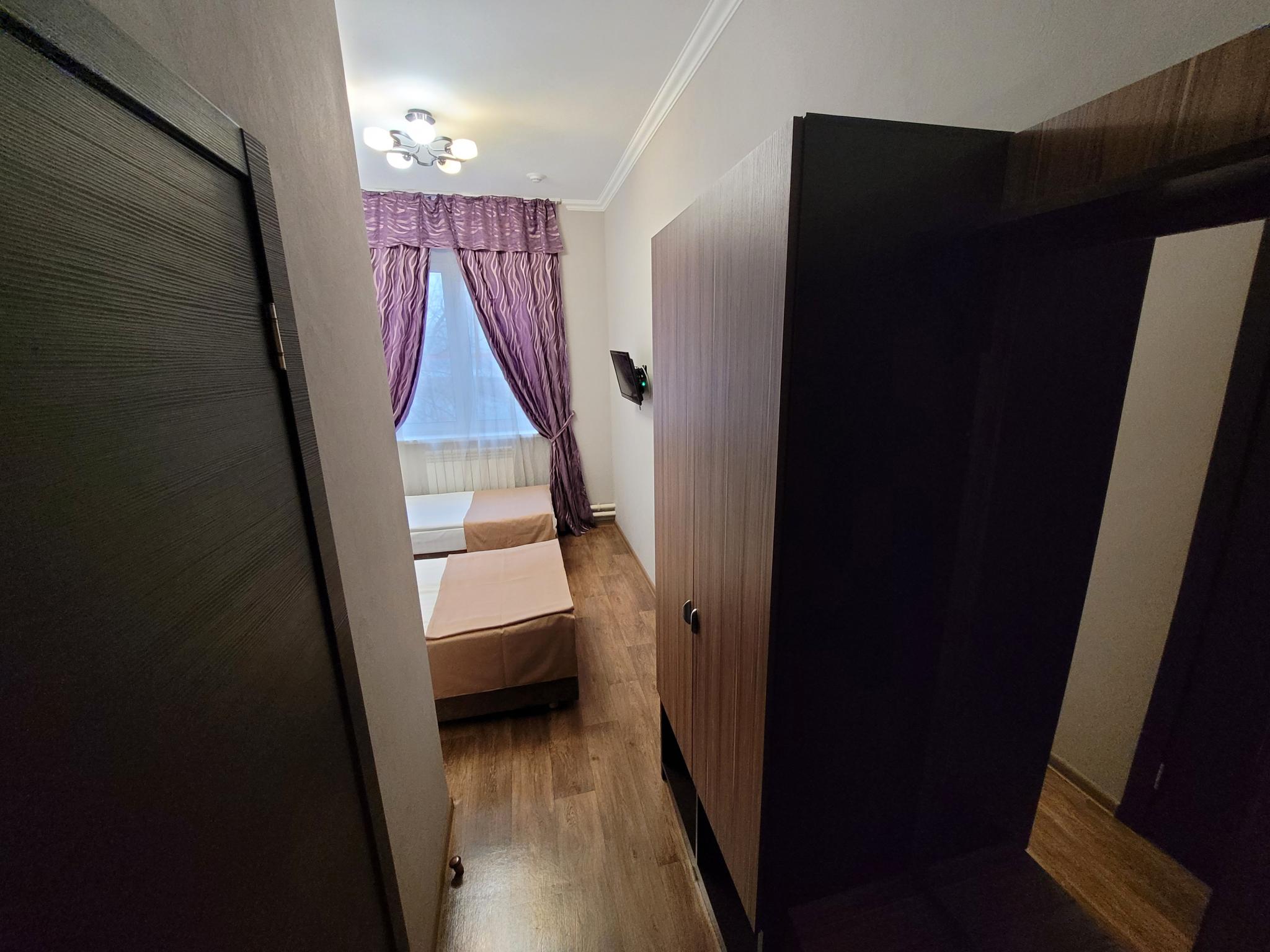Номер стандарт с 2 односпальными кроватями 3