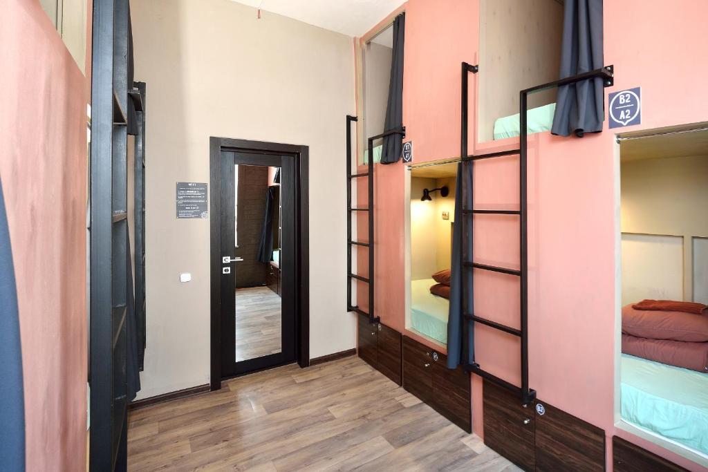 Rolling Stones hostel (Роллинг Стоунс) - 17