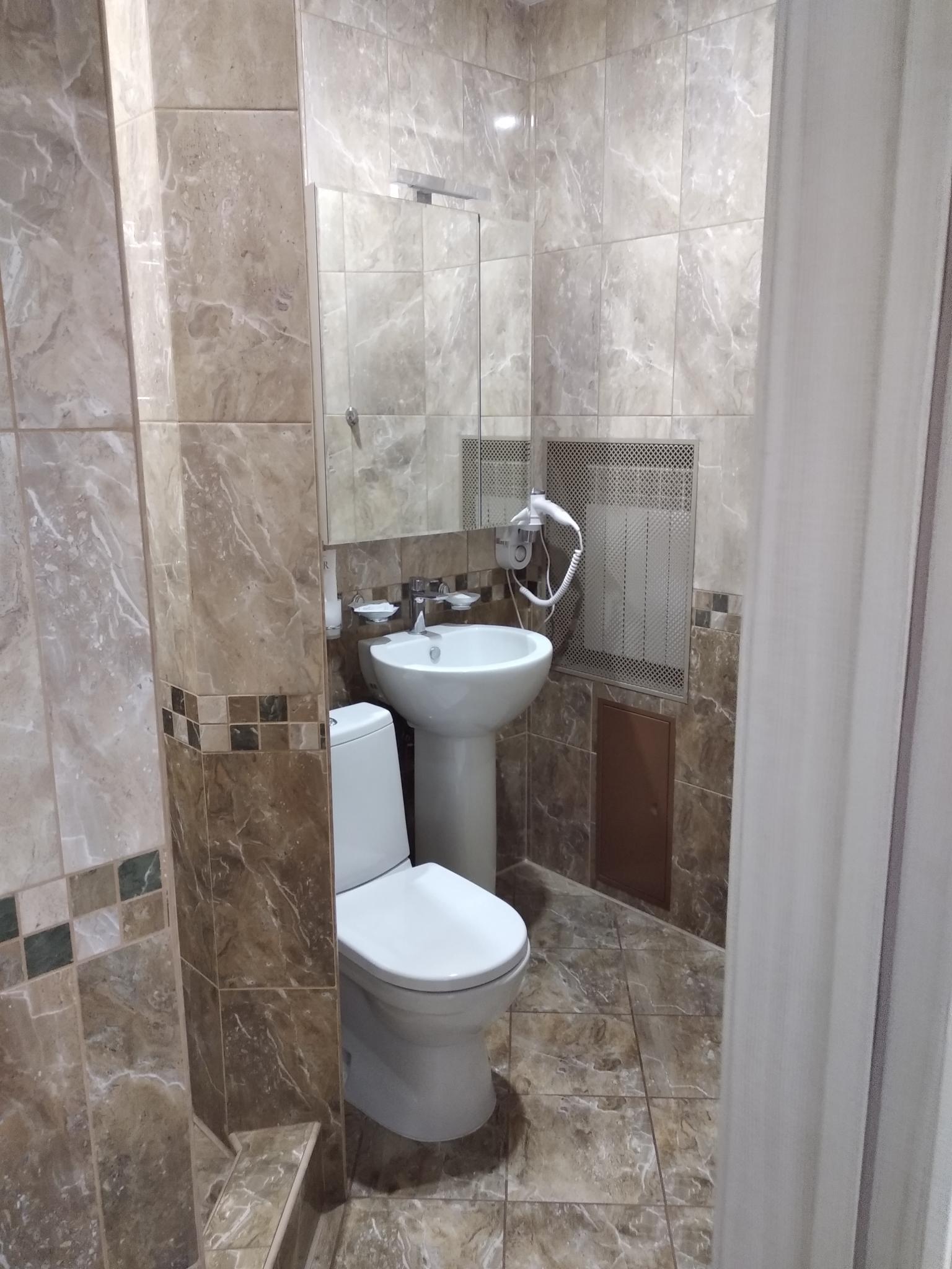 Номер улучшенный люкс с 1 двуспальной кроватью 3