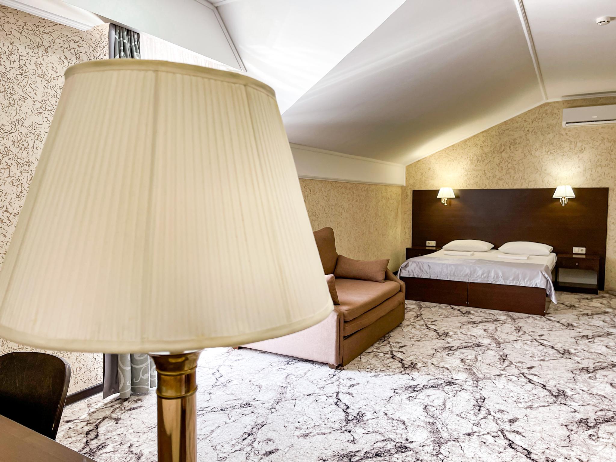 Номер стандарт семейный (мансарда) 3
