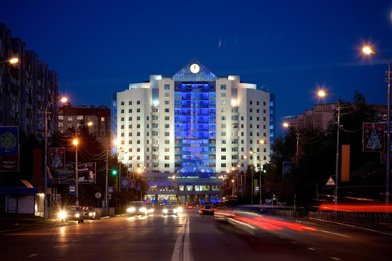 City Park Hotel (Сити Парк отель) (бывш. Центр отель) Сургут