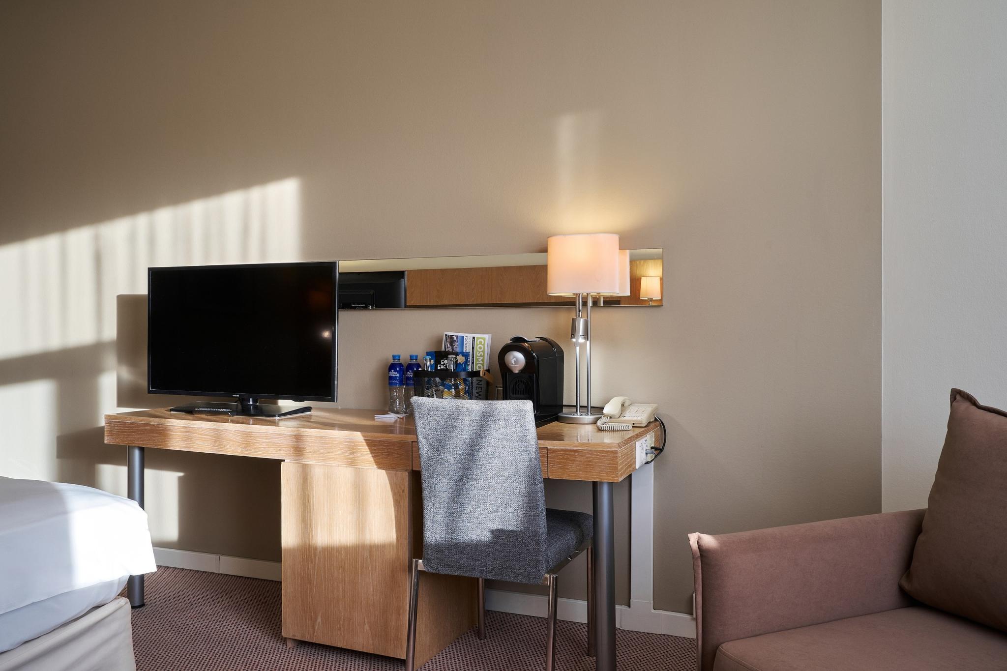 Космос Екатеринбург Отель (Cosmos Ekaterinburg Hotel) - 12