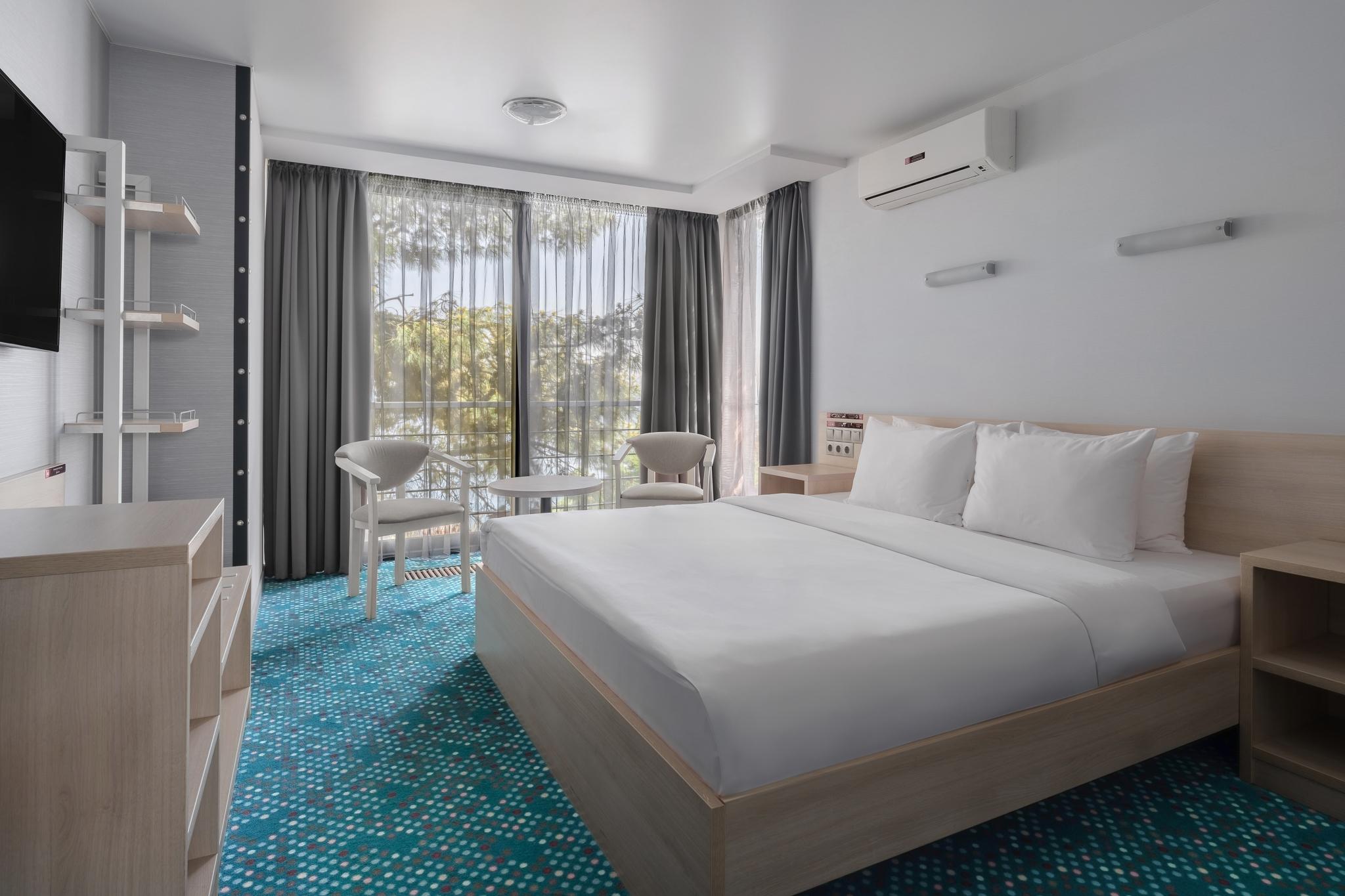 Апартаменты (YALTA INTOURIST GREEN PARK)
