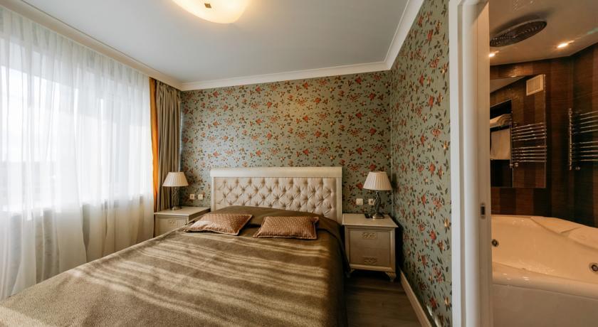 Джуниор сюит двухкомнатный