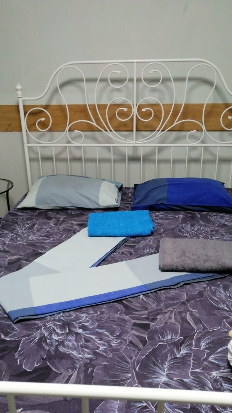 Номер эконом с 1 двуспальной кроватью