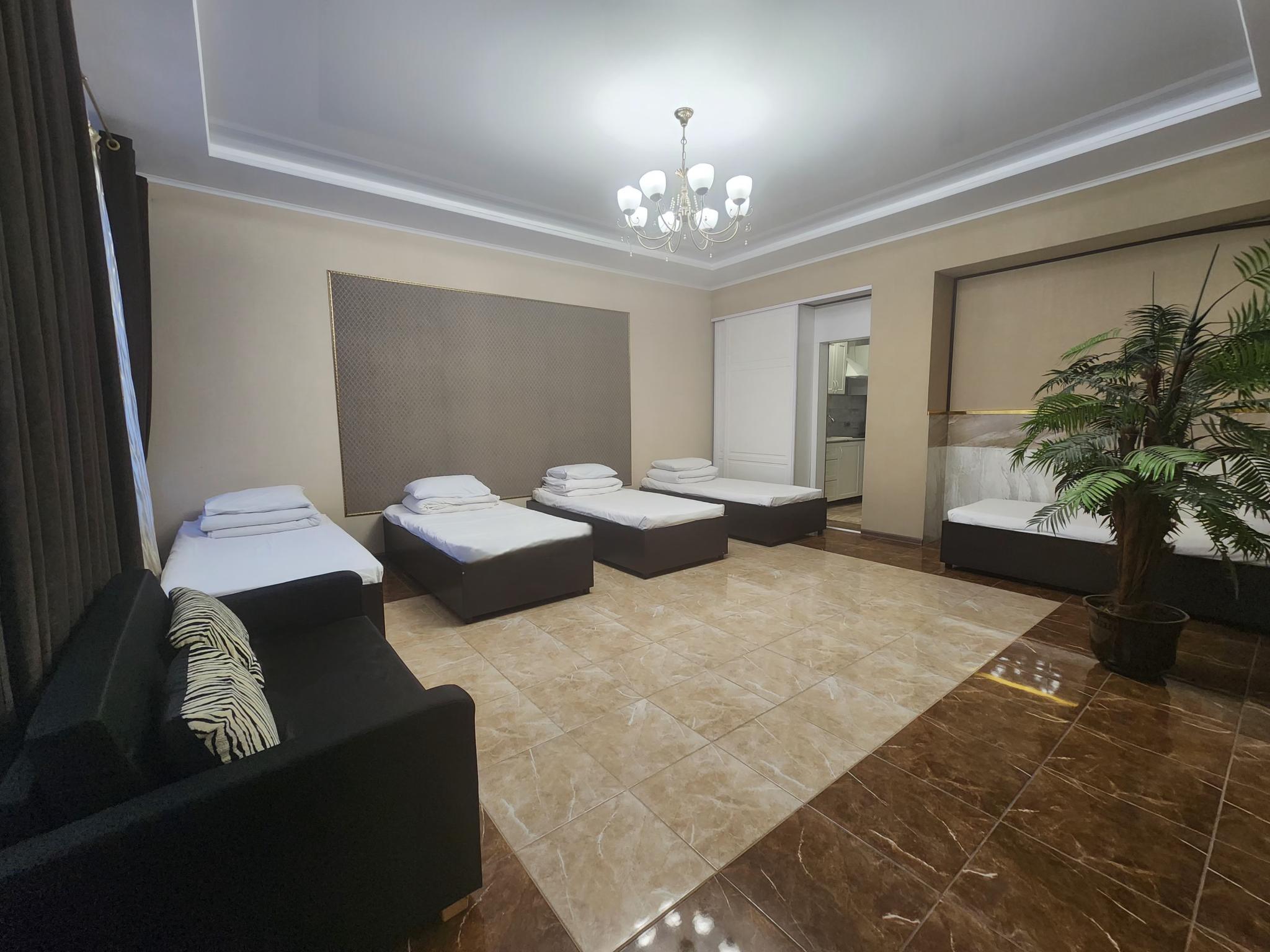 5-местные апартаменты-студия, 42 м², 1 этаж