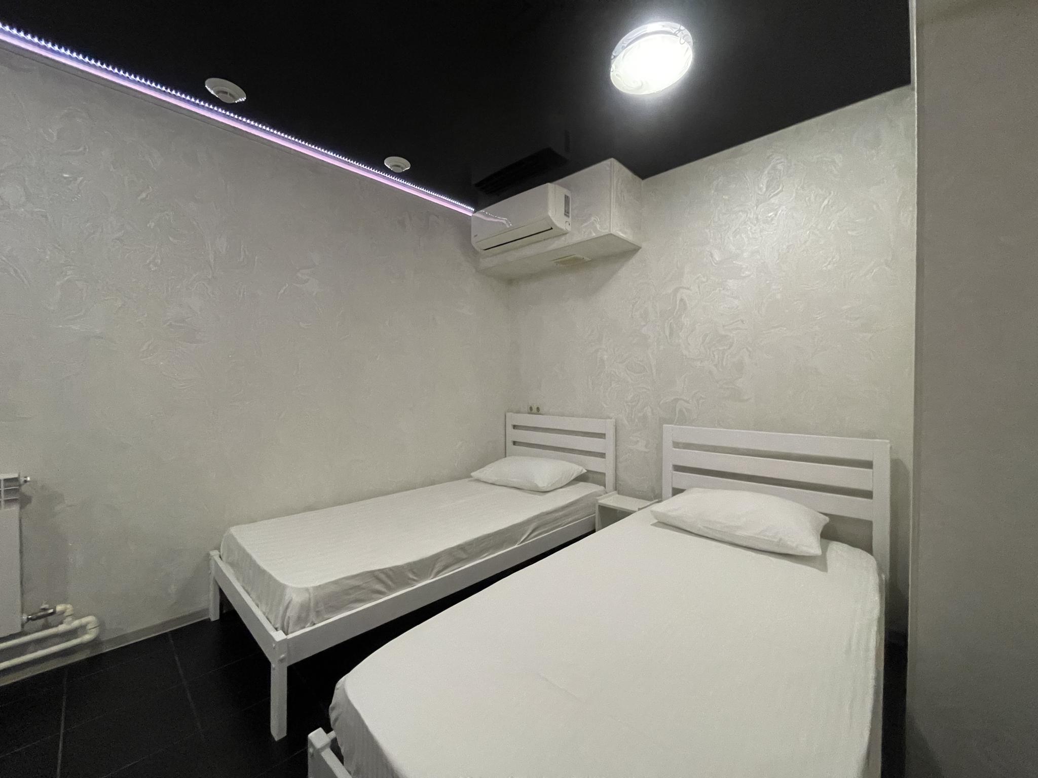 3-комнатные апартаменты, 96 м², 1 этаж (без окна) 3