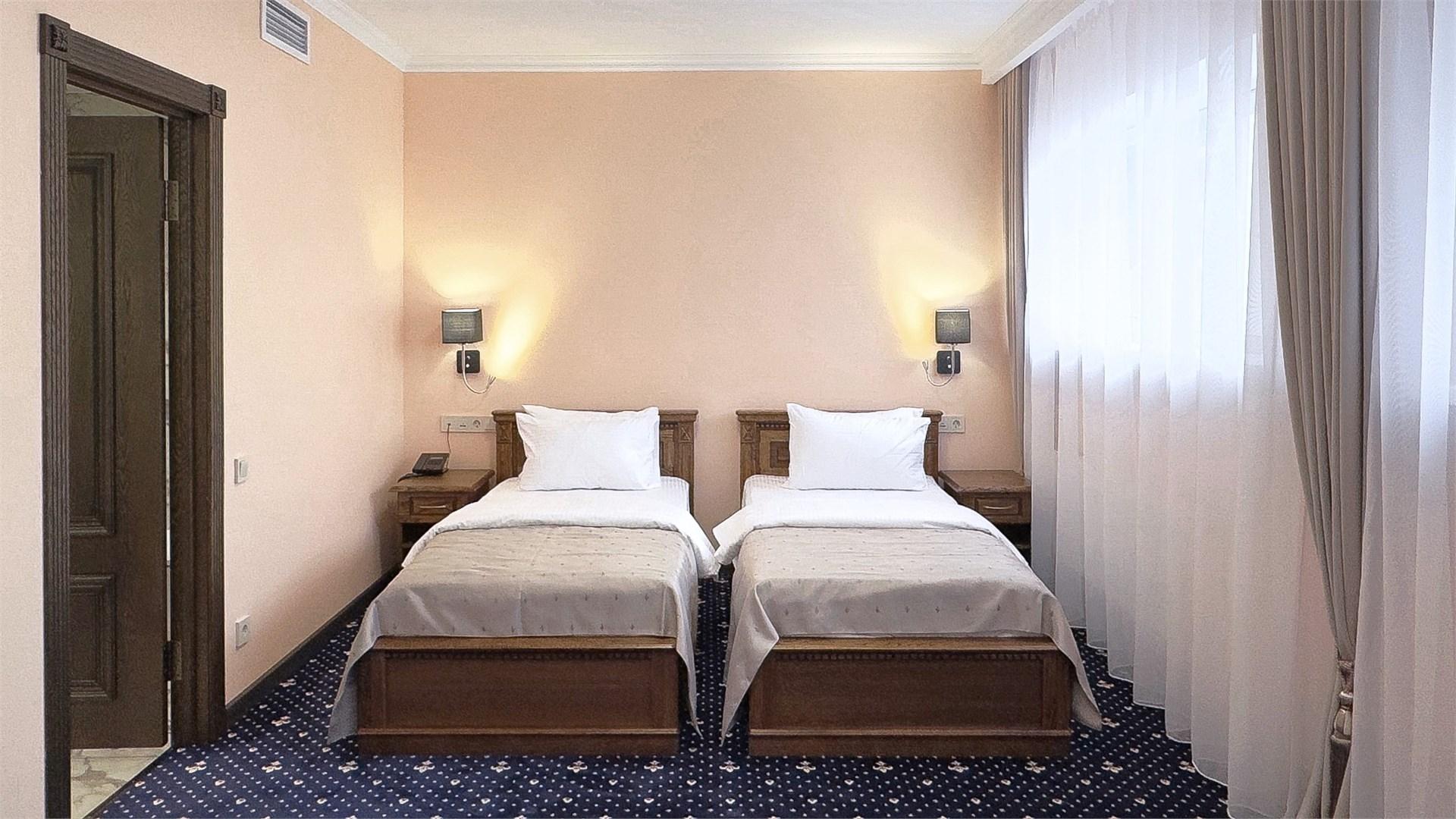 Номер стандарт с 2 односпальными кроватями в Гранд Классик