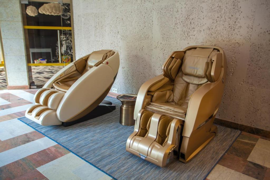 Интурист - 8