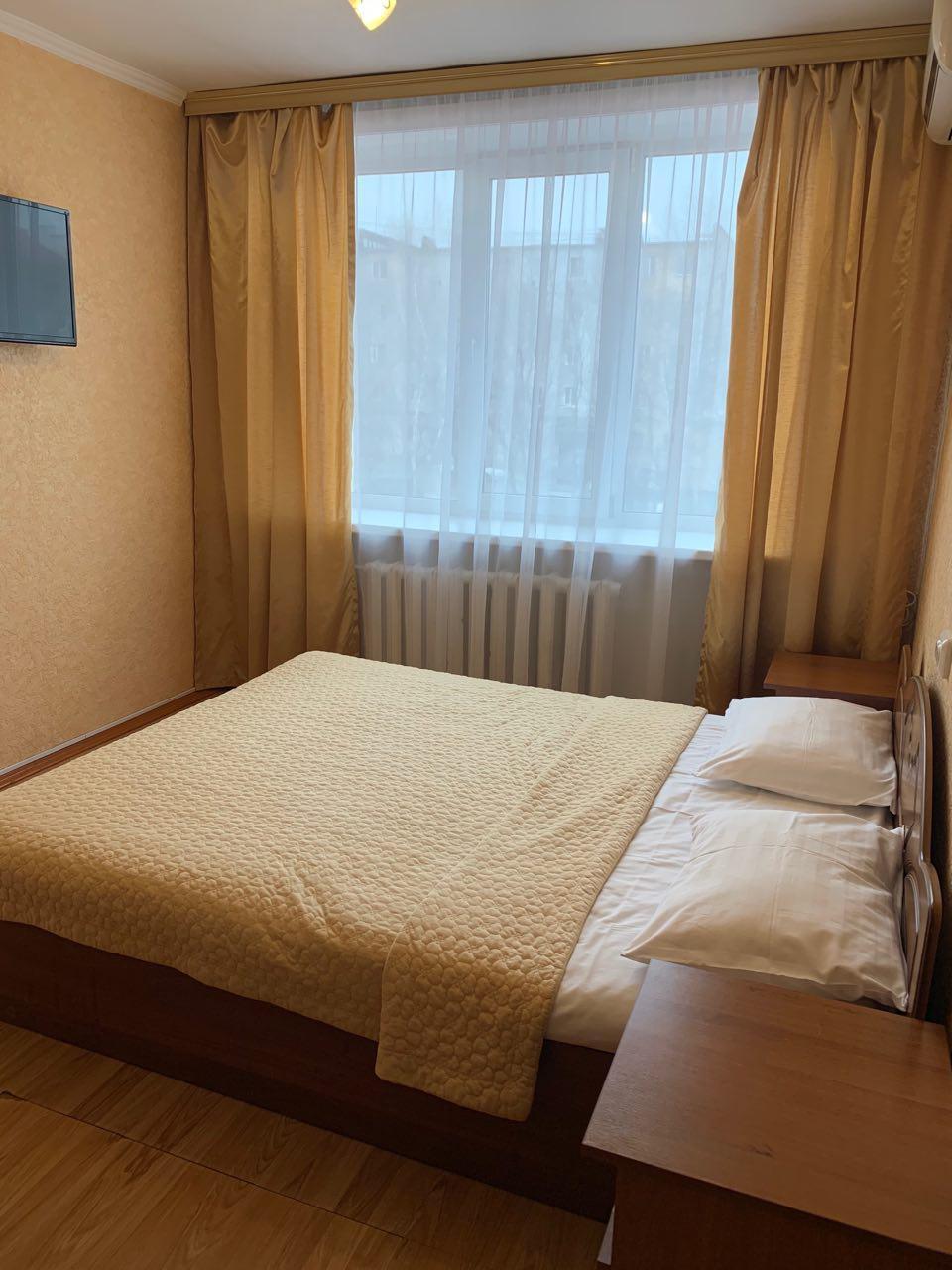 Номер стандарт с 1 двуспальной кроватью