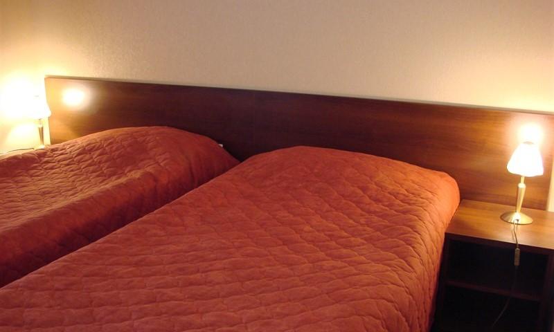 Номер стандарт с 2 односпальными кроватями (108)