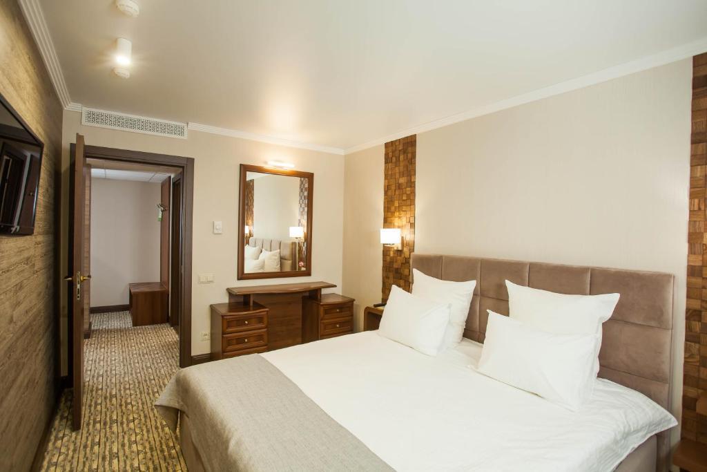 Номер люкс бизнес с холлом 2