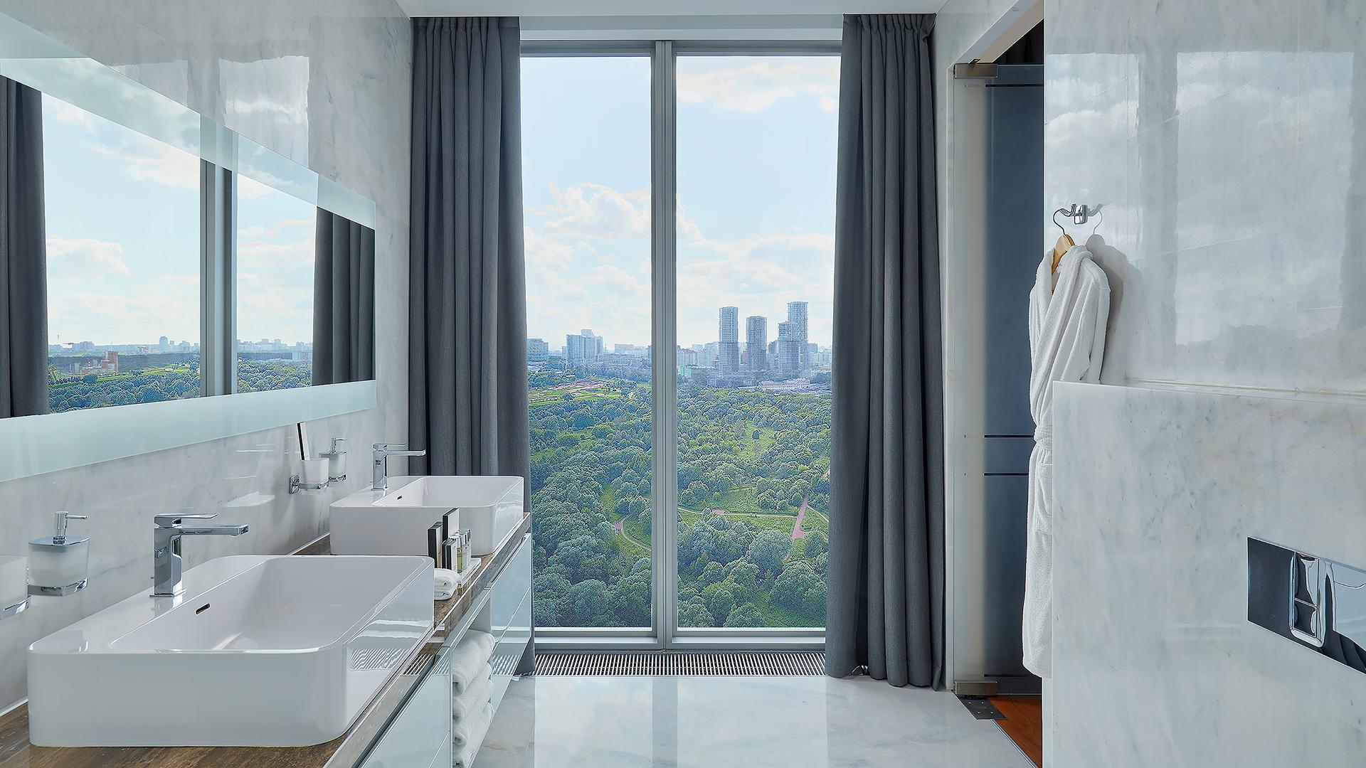 Corner Grand Apartment 4