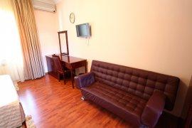 Номер стандарт с 1 двуспальной кроватью 3