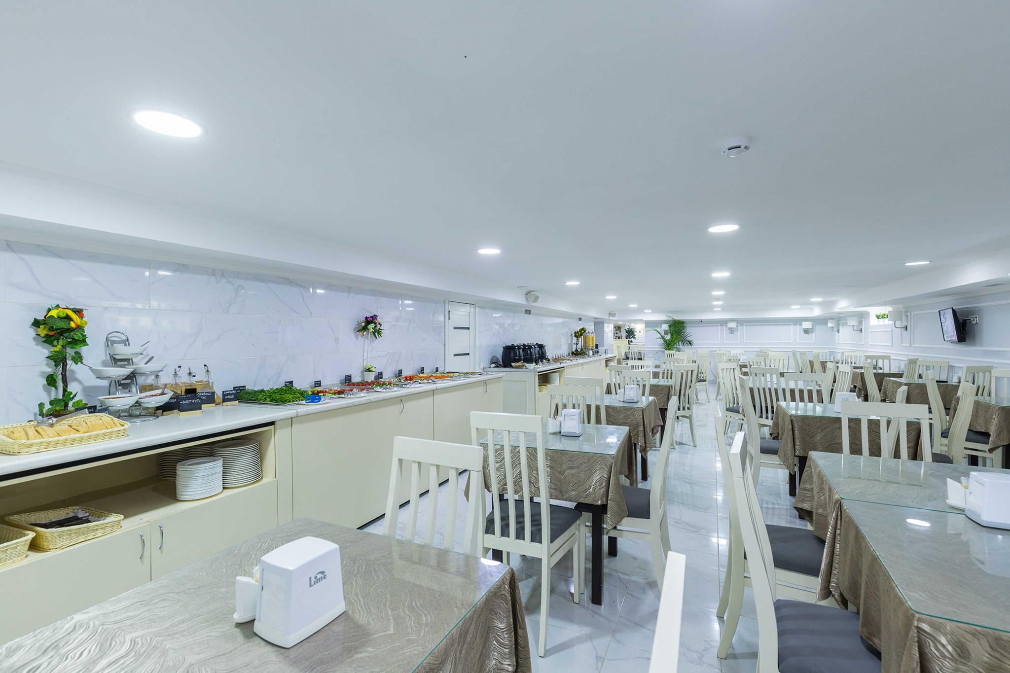 МоРеми Ultra All Inclusive Family Hotel - 11
