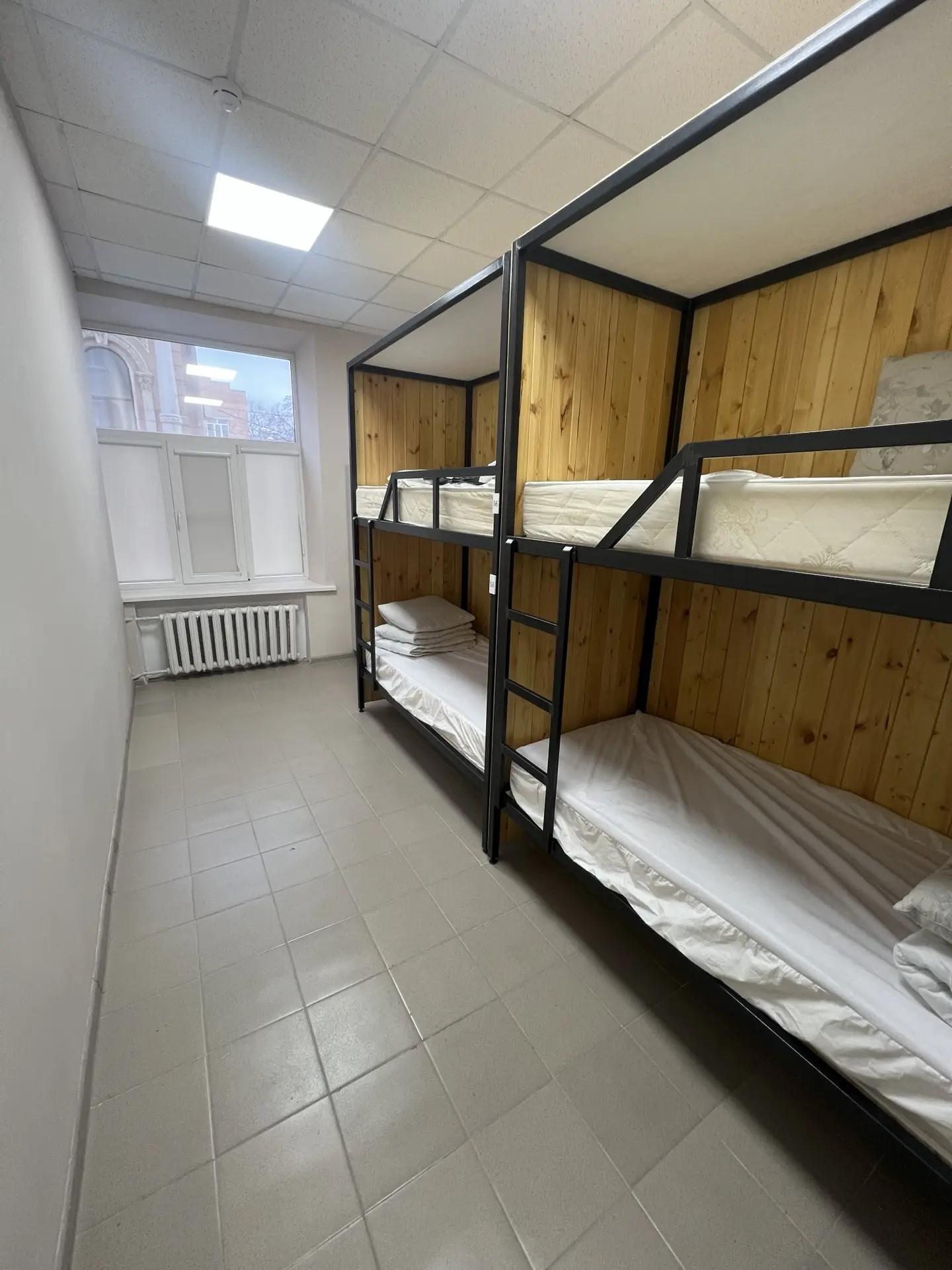 Кровать в 4-местном общем женском номере (общие удобства) в 5-я Линия