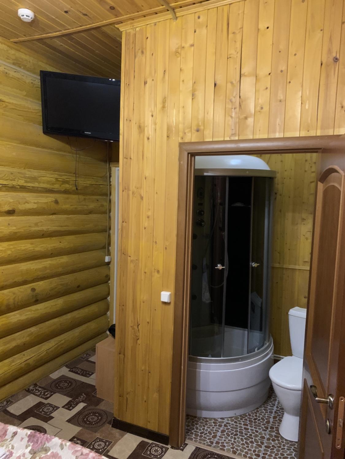 Номер стандарт с 1 двуспальной кроватью 2