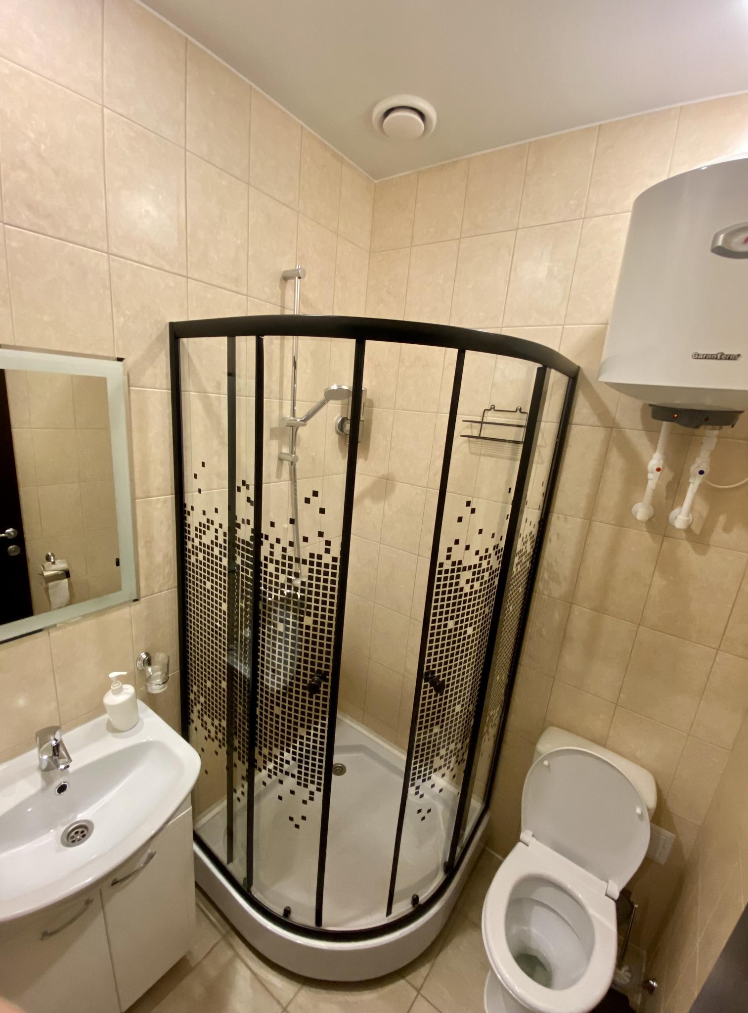Номер стандарт с 1 двуспальной кроватью 2