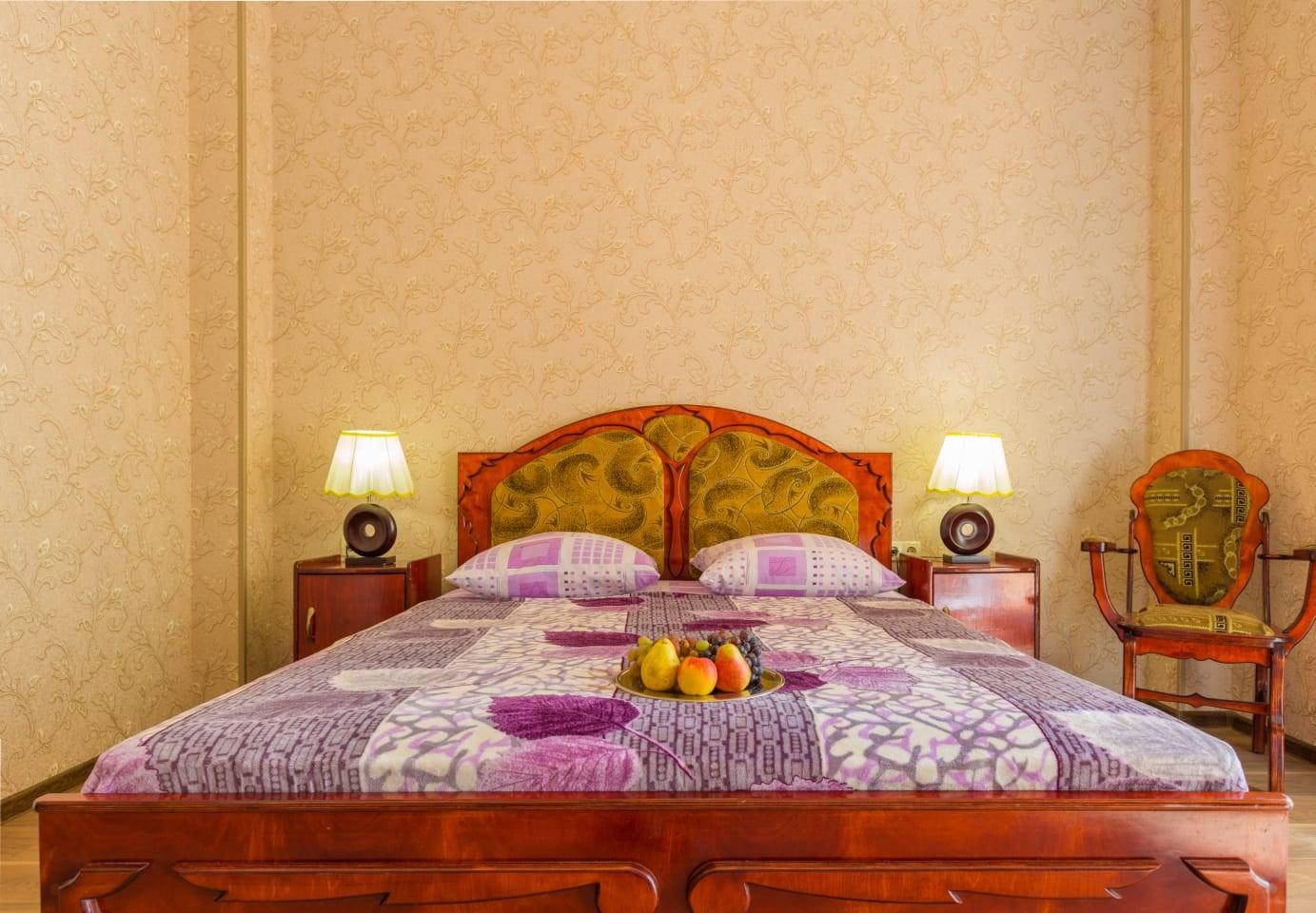 Номер стандарт с 1 двуспальной кроватью и балконом 3